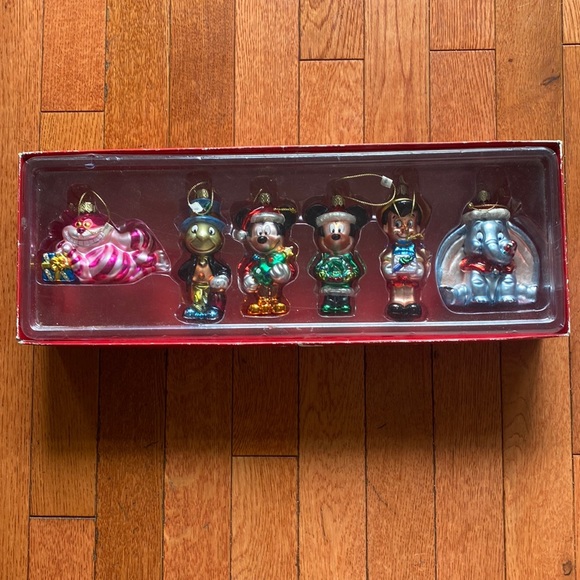 Disney Store Exclusive  Mickey & Friends Ornament Set - Picture 1 of 8